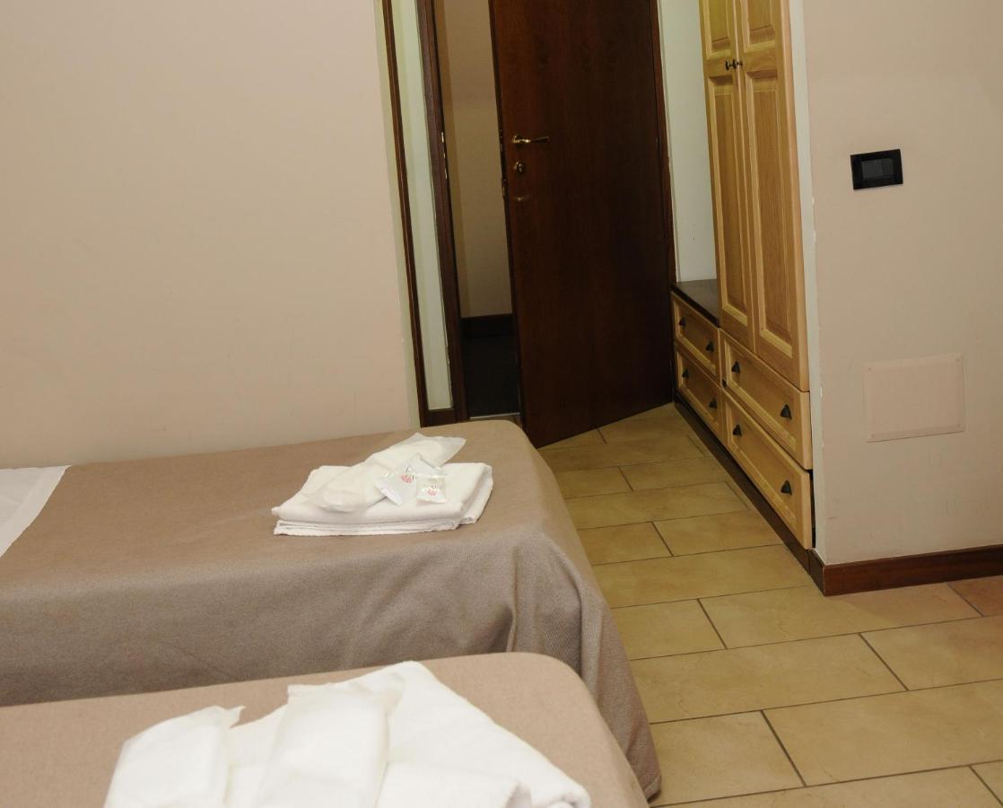 Hotel Fly Casoria Exterior photo